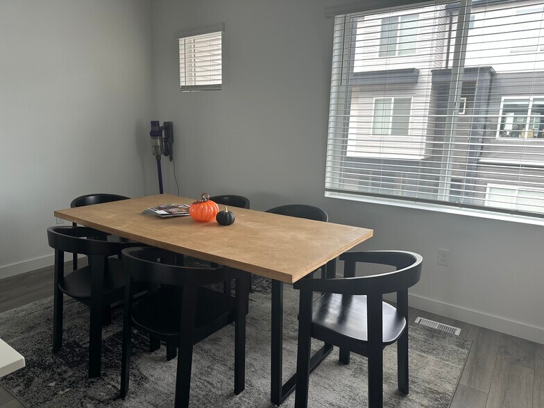 Building Photo - 1146 W 340 S