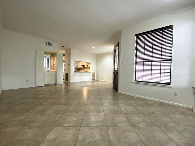 Building Photo - 2728 W Holcombe Blvd