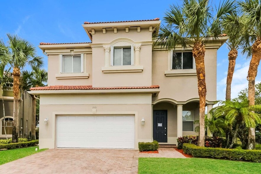 Building Photo - 1073 Grove Park Cir
