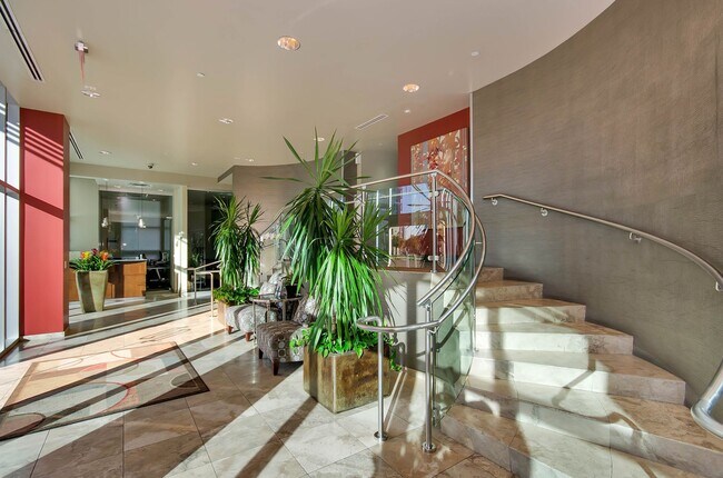 Building Photo - 120 E Rio Salado Pkwy