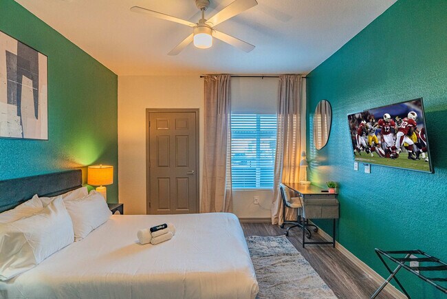 Building Photo - 9600 W Georgia Ave