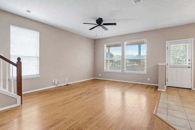 Building Photo - Alamo Ranch