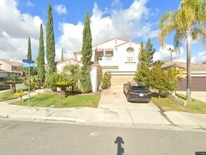 Building Photo - 1468 N Creekside Dr