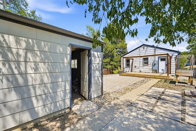 Building Photo - $2,340.95 with $300 off the first month's rent, 2 Beds - 1 Bath, Single Family Home in Denver wit...