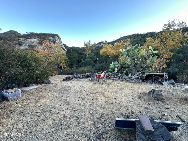 Building Photo - 1281 Old Topanga Canyon Rd