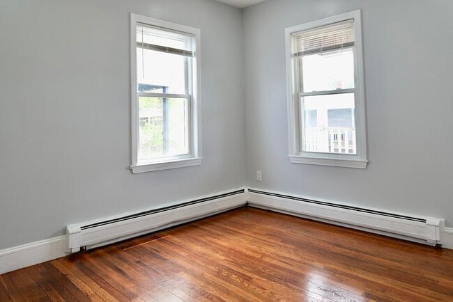 Building Photo - 23 Granfield Ave