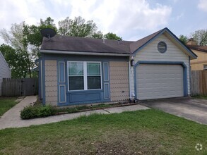 Building Photo - Gorgeous 2 beds 2 baths in San Antonio!