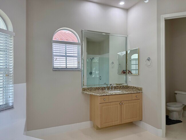 Building Photo - 6509 Stonehurst Cir