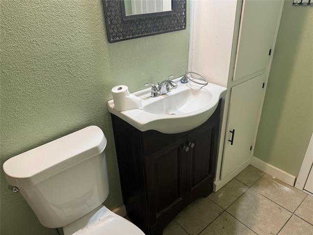 Building Photo - 618 Franklin Ave