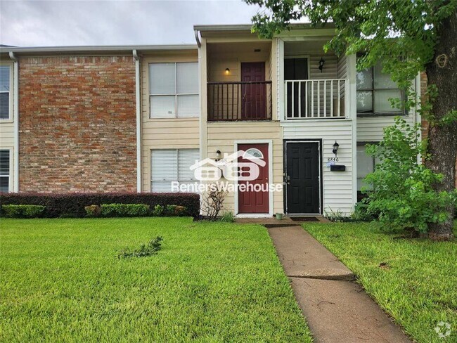 Building Photo - 8848 Kempwood Dr