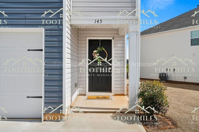 Building Photo - 145 Adger Rd