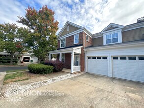 Building Photo - Live your best Lake Life 4 BR 2.5 BA