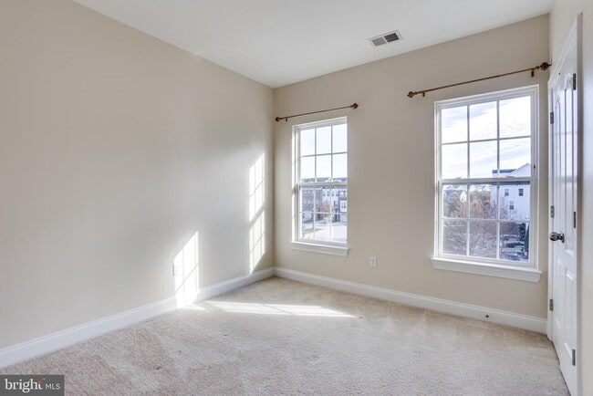Building Photo - 9949 Veiled Dawn