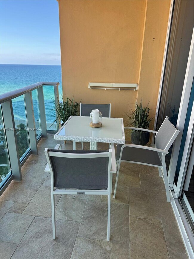 Building Photo - 2501 S Ocean Dr