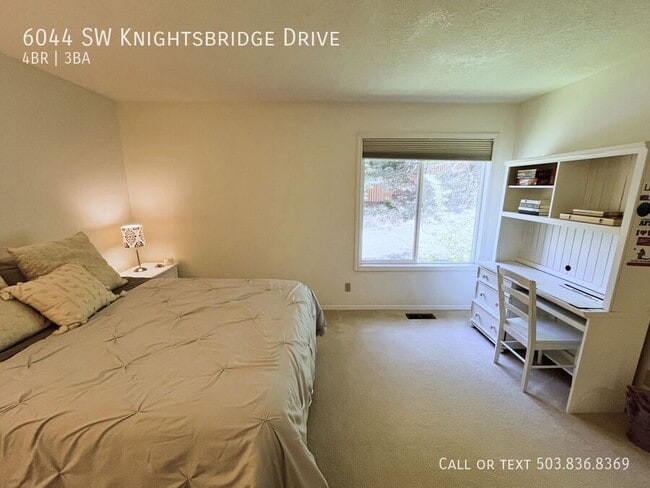 Building Photo - 6044 SW Knightsbridge Dr