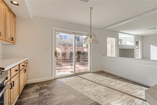 Building Photo - 6615 Melodic Ct