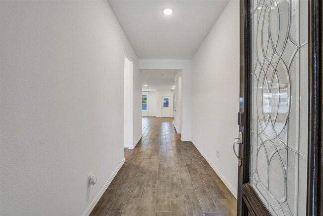 Building Photo - 31618 Donoso Dr