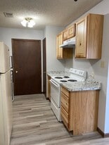 Building Photo - 6317 Quin Dr