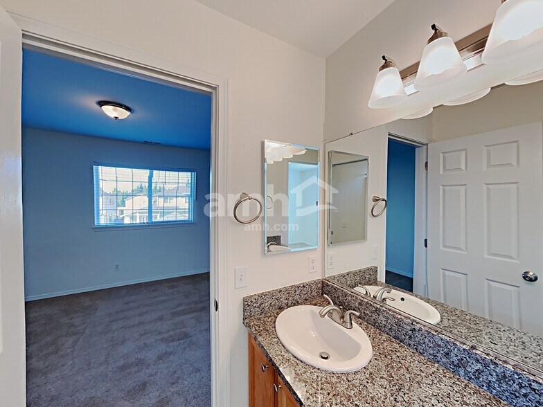 Building Photo - 9022 176th St Ct E