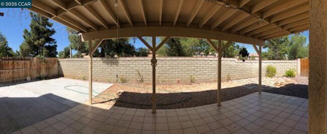 Building Photo - 125 Asusena Dr