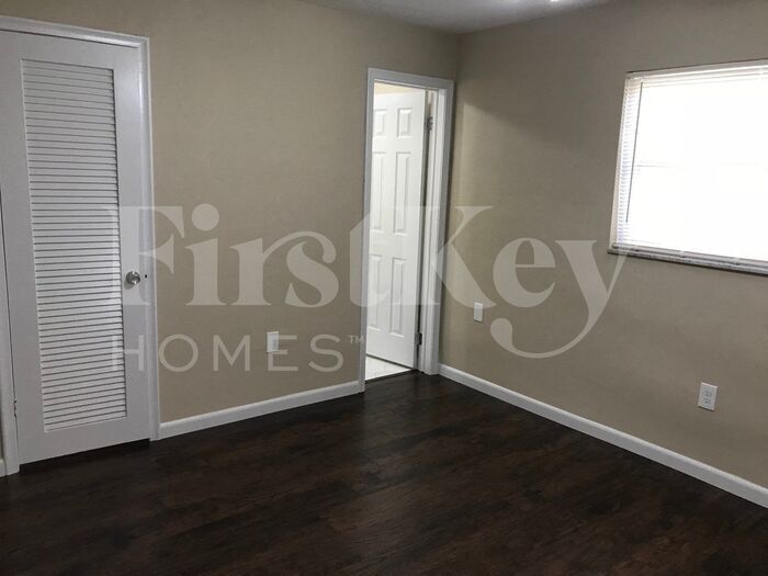 Building Photo - 9280 Sunset Strip