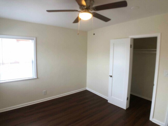 Building Photo - 4080-4084 Leimert Blvd (On sale)