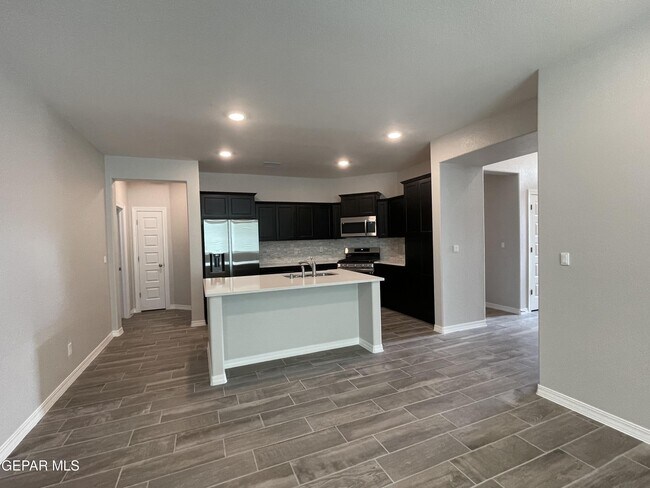 Building Photo - 6009 Hidden Clove Ct