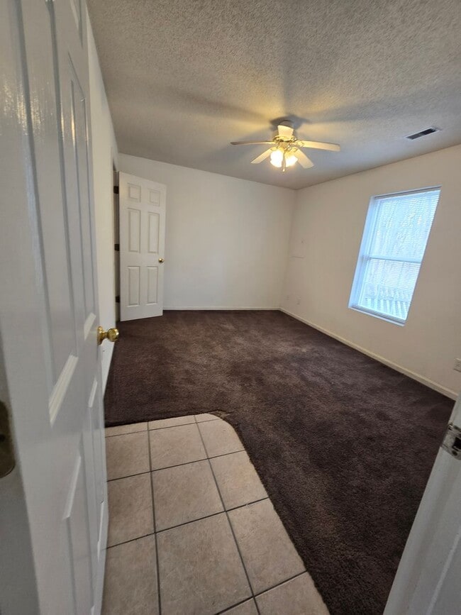 Building Photo - 4401 W Jeana Ct