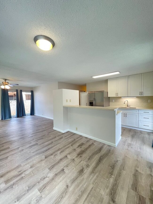 Building Photo - 282 Lunalilo Home Rd