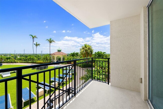 Building Photo - 610 W Las Olas Blvd