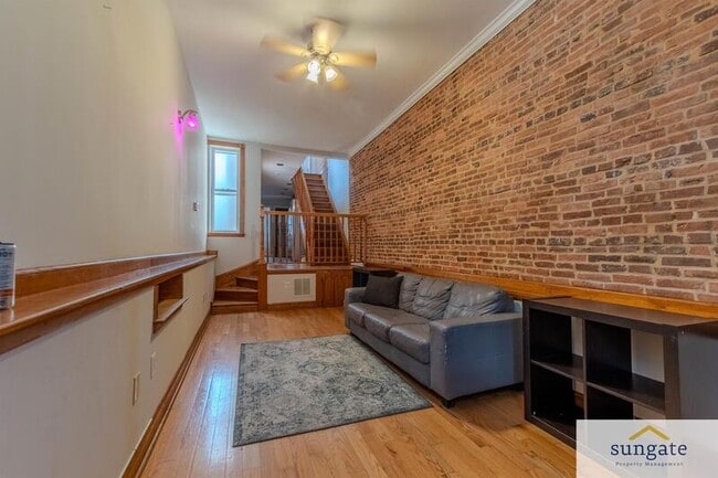 Building Photo - 2321 Essex St