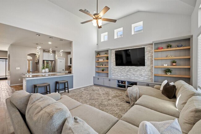 Building Photo - 408 Ravello St