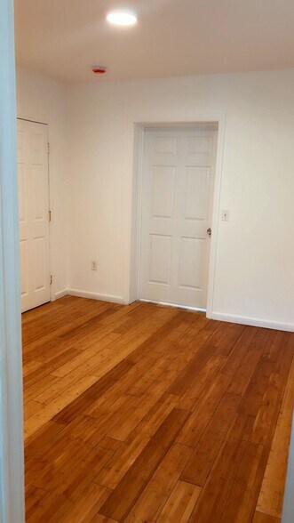 Building Photo - 316 Summer Ave
