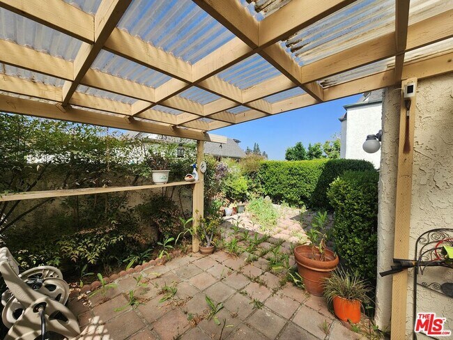 Building Photo - 148 Casuda Canyon Dr