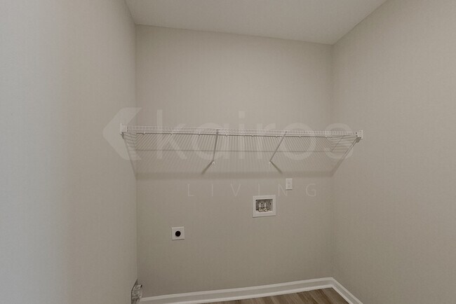 Building Photo - 7113 Foggy River Dr