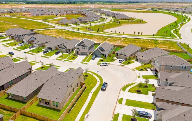 Building Photo - 6371 Iron Clover Dr