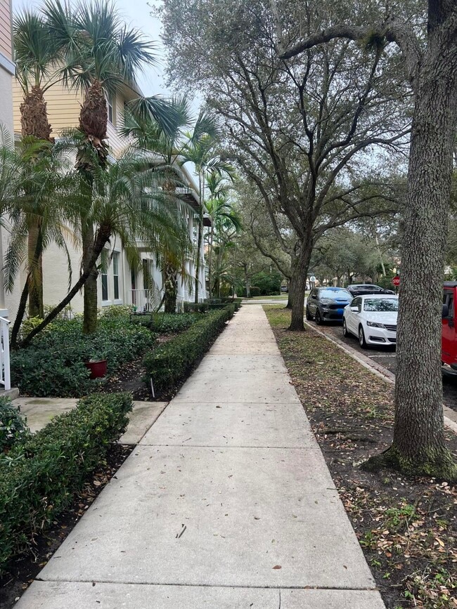 Building Photo - 1582 Grande Cull Way