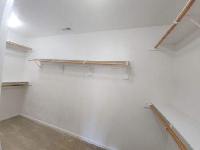 Building Photo - Beautiful Luxury Townhome in New Kent County