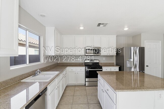 Building Photo - NW North Las Vegas!! Single Story!! No Carpet!! Low Maintenance Desert landscape front and back!!