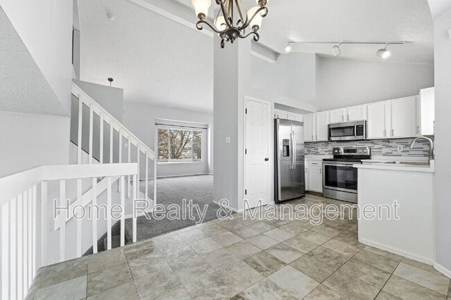 Building Photo - 13223 Quivas St