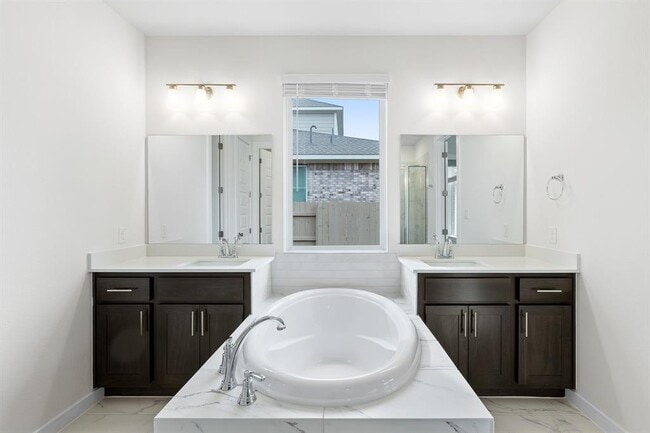 Building Photo - 150 Samuel Blair Pass