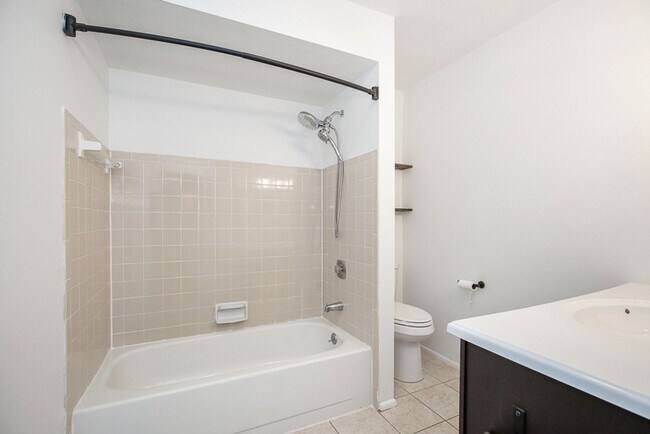 Building Photo - 7392 Creekwood Dr