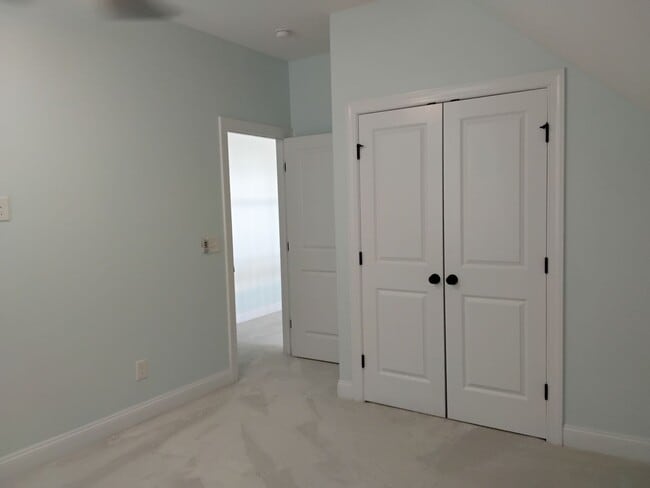Building Photo - 4 Bedroom home in Beaufort