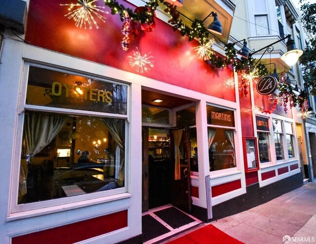 Building Photo - 5 Montague Pl