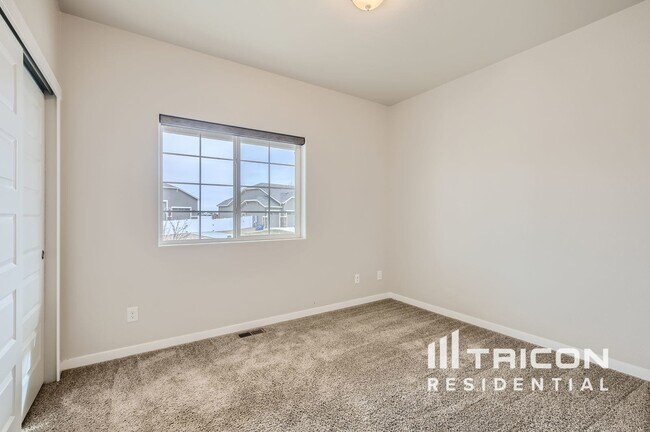Building Photo - 5398 Chantry Dr