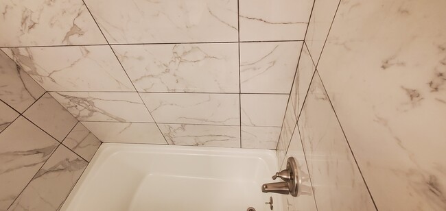 Italian marble tile - 890 Worthington Woods Blvd