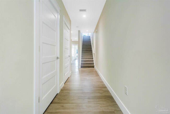 Building Photo - 340 Bluefish Dr