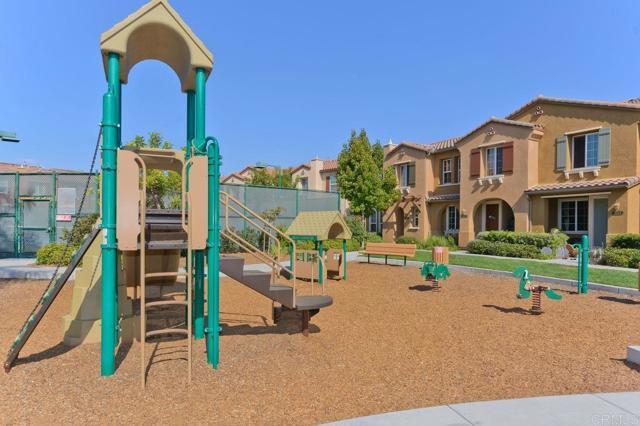 Building Photo - 6170 Mystra
