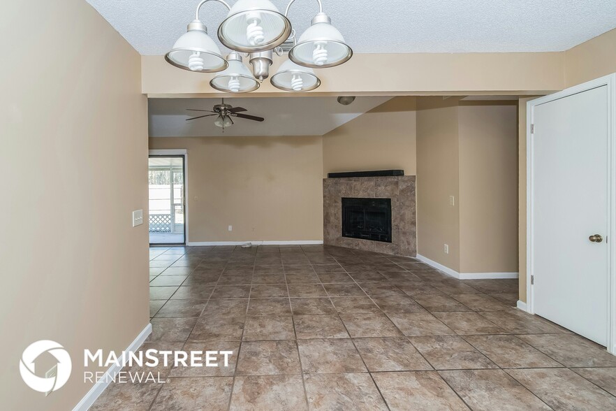 Building Photo - 1826 Blarney Cir