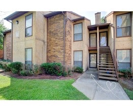Building Photo - 1304 Harwell Dr